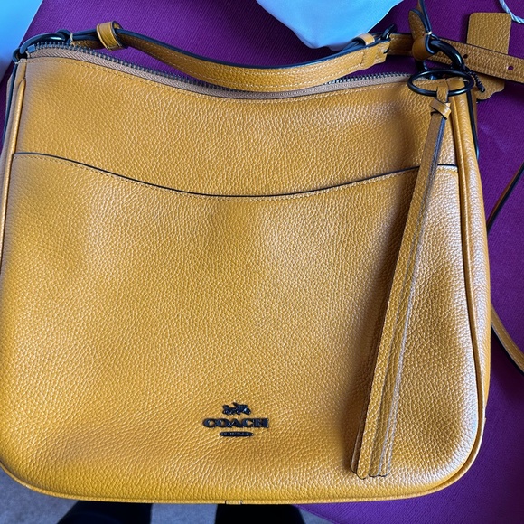 Coach chaise crossbody in yellow pollen - Picture 1 of 10